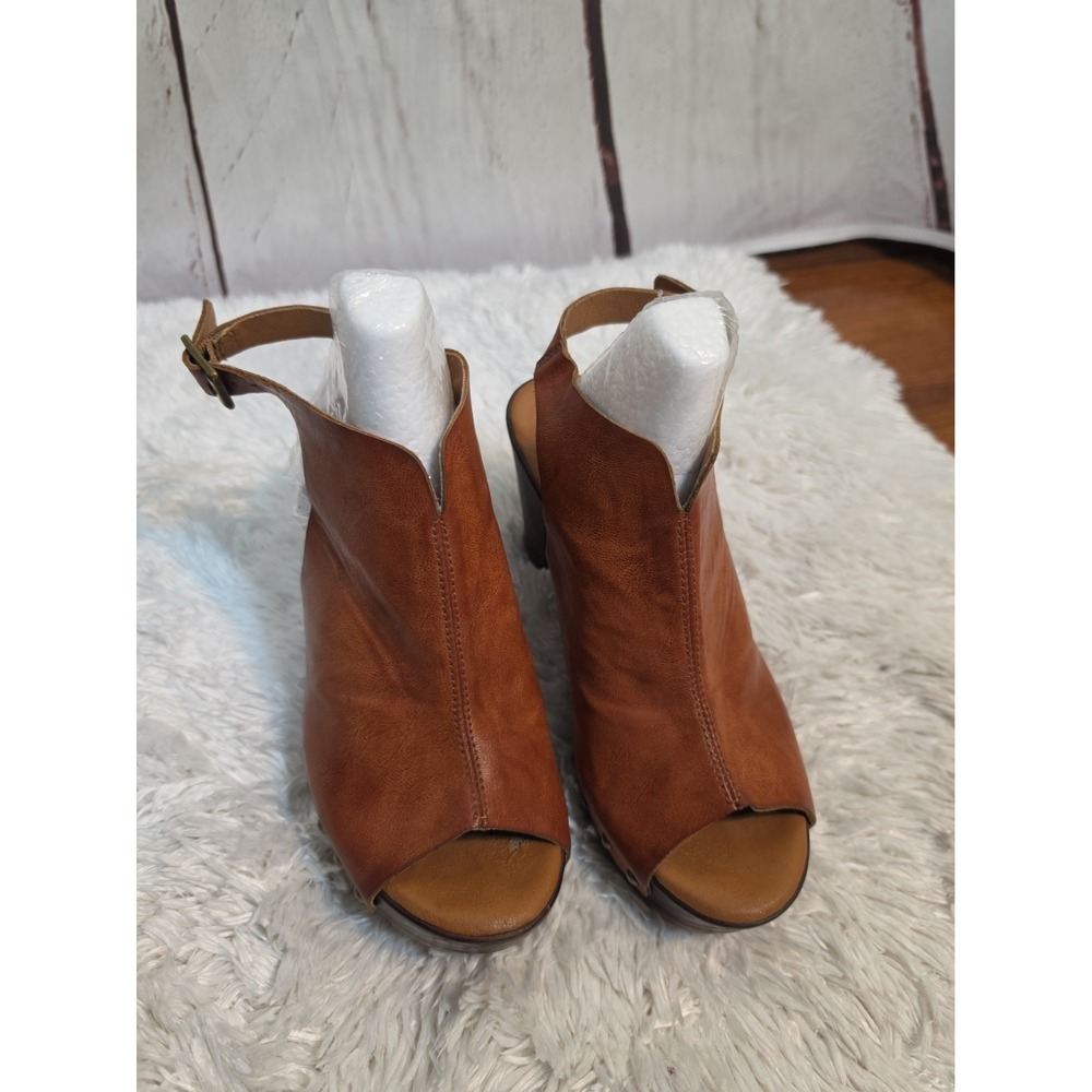 Korks Wedge Sandals Size 8M